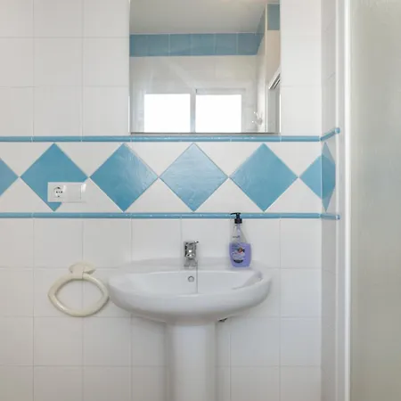 Perez Zara 6 Apartment